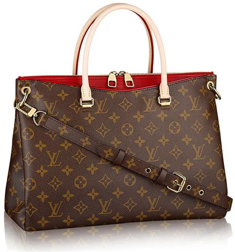 louis vuitton handbags in italy.